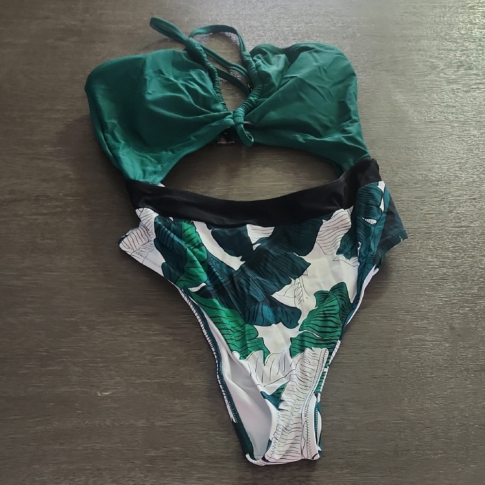 Sexy Stylish Form Enhancing Leaf Print Swimsuit